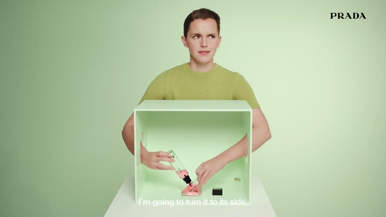 EmmaWatsonFan-dot-nl_PRADAPARADOXE-RefillyourfragrancewithEmmaWatson0092.jpg EmmaWatsonFan-dot-nl_PRADAPARADOXE-RefillyourfragrancewithEmmaWatson0092.jpg