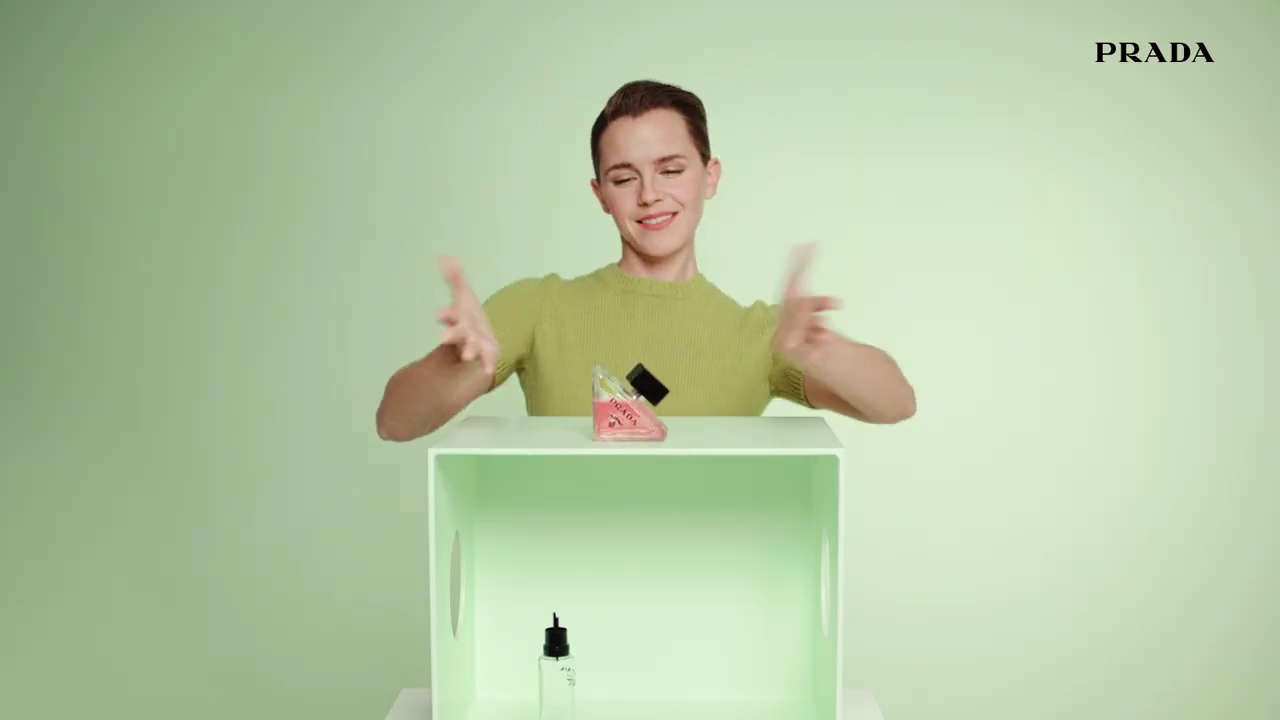 EmmaWatsonFan-dot-nl_PRADAPARADOXE-RefillyourfragrancewithEmmaWatson0124.jpg EmmaWatsonFan-dot-nl_PRADAPARADOXE-RefillyourfragrancewithEmmaWatson0124.jpg