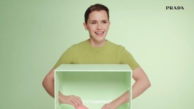 EmmaWatsonFan-dot-nl_PRADAPARADOXE-RefillyourfragrancewithEmmaWatson0004.jpg