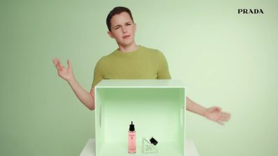 EmmaWatsonFan-dot-nl_PRADAPARADOXE-RefillyourfragrancewithEmmaWatson0023.jpg