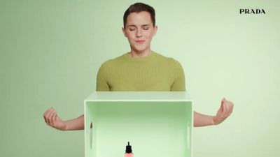 EmmaWatsonFan-dot-nl_PRADAPARADOXE-RefillyourfragrancewithEmmaWatson0052.jpg