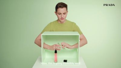 EmmaWatsonFan-dot-nl_PRADAPARADOXE-RefillyourfragrancewithEmmaWatson0061.jpg