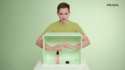 EmmaWatsonFan-dot-nl_PRADAPARADOXE-RefillyourfragrancewithEmmaWatson0062.jpg