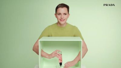EmmaWatsonFan-dot-nl_PRADAPARADOXE-RefillyourfragrancewithEmmaWatson0084.jpg