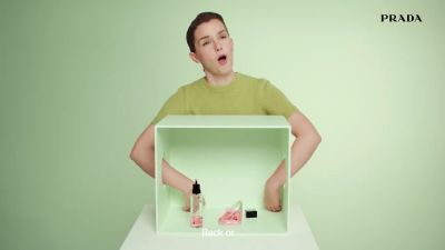 EmmaWatsonFan-dot-nl_PRADAPARADOXE-RefillyourfragrancewithEmmaWatson0104.jpg