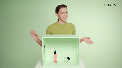 EmmaWatsonFan-dot-nl_PRADAPARADOXE-RefillyourfragrancewithEmmaWatson0143.jpg