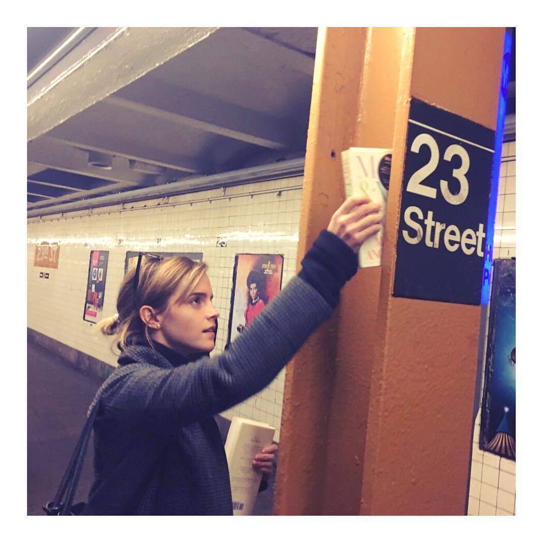 09 november: @booksonthesubway @booksontheunderground @oursharedshelf #Mom&Me&Mom
 09 november: @booksonthesubway @booksontheunderground @oursharedshelf #Mom&Me&Mom