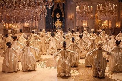 24 januari: Congratulations to Beauty and the Beast for 2 Academy Award nominations: Best Costume Design and Best Production Design!
