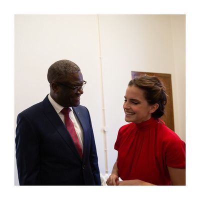 16 mei: 💐💪🏾 “Taking action means saying ‘no’ to indifference. If there is a war to be waged, it is the war against the indifference which is eating away at our societies.” - @drdenismukwege
⠀⠀⠀⠀⠀⠀⠀⠀⠀
Dr. Denis Mukwege has been a brilliant colleague and collaborator on the @g7 Gender Equality Council in Paris. 💫 To borrow praise from a mutual friend, Eve Ensler, Dr. Mukwege is truly ‘a beacon for all men to follow.' The Nobel Peace Prize winner and founder of Panzi Hospital is so inspiring to me as a doctor, activist, and male ally in the fight against gender-based violence.✊🏾🧡
⠀⠀⠀⠀⠀⠀⠀⠀⠀
It was so fun interviewing him in my home city as part of @how.to.academy & @nytimes ‘How to Understand Our Times.’ Thank you for sharing your learnings and lifetime of work with us and declaring what feminists across the gender spectrum know to be true: “Rape is not just a physical, violent act perpetrated against one victim, it is an assault on humanity." 🌻💛
⠀⠀⠀⠀⠀⠀⠀⠀⠀
🌟 If you would like to take action to support Denis’s work, please visit @mukwegefoundation or www.mukwegefoundation.org/get-involved
