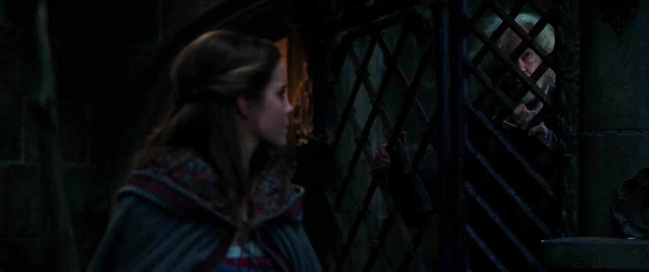 EmmaWatsonFan-dot-NL_BeautyAndtheBeast1442.jpg EmmaWatsonFan-dot-NL_BeautyAndtheBeast1442.jpg