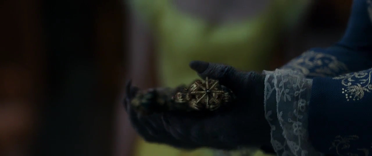 EmmaWatsonFan-dot-NL_BeautyAndtheBeast4913.jpg EmmaWatsonFan-dot-NL_BeautyAndtheBeast4913.jpg