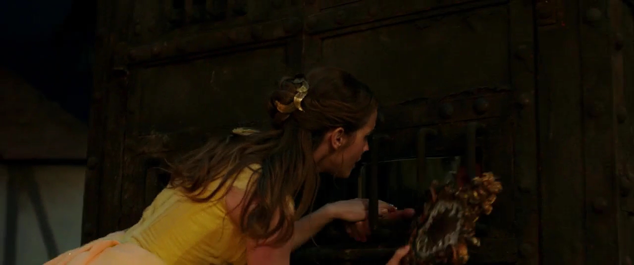 EmmaWatsonFan-dot-NL_BeautyAndtheBeast5260.jpg EmmaWatsonFan-dot-NL_BeautyAndtheBeast5260.jpg