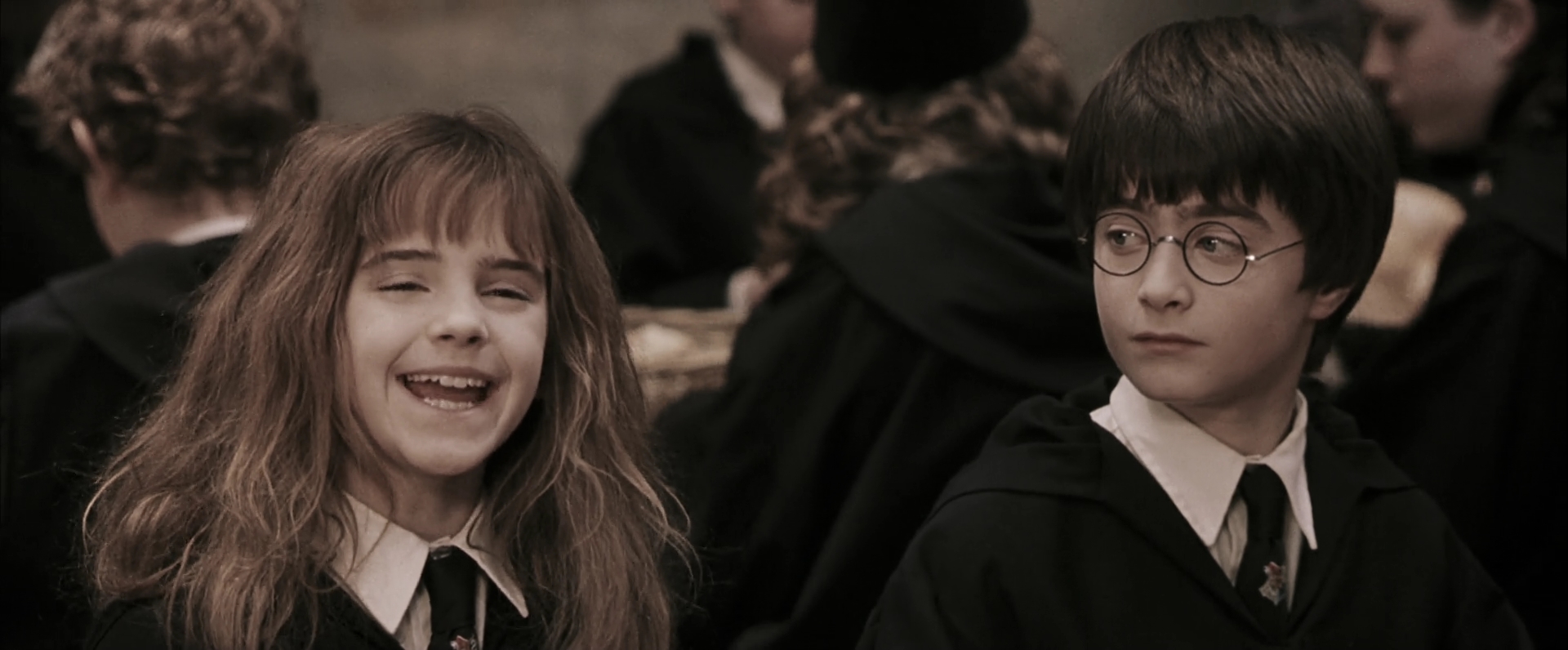 EmmaWatsonFan-dot-nl_HarryPotterandthePhilosophersStone0717.jpg
