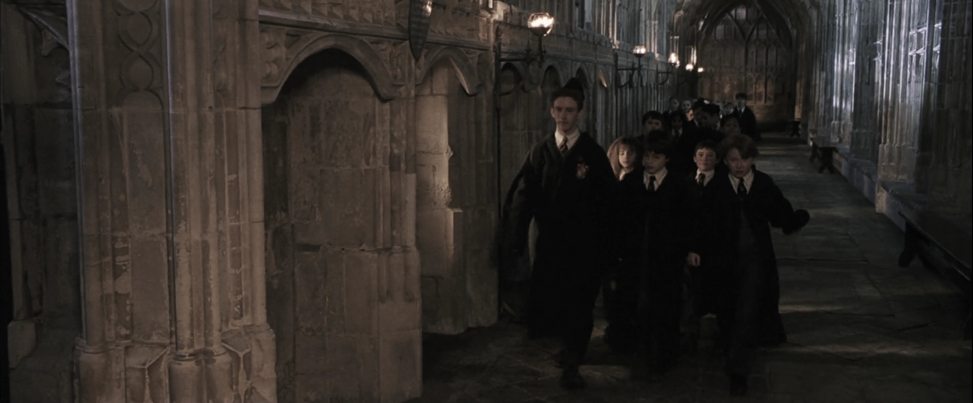 EmmaWatsonFan-dot-nl_HarryPotterandthePhilosophersStone0780.jpg EmmaWatsonFan-dot-nl_HarryPotterandthePhilosophersStone0780.jpg