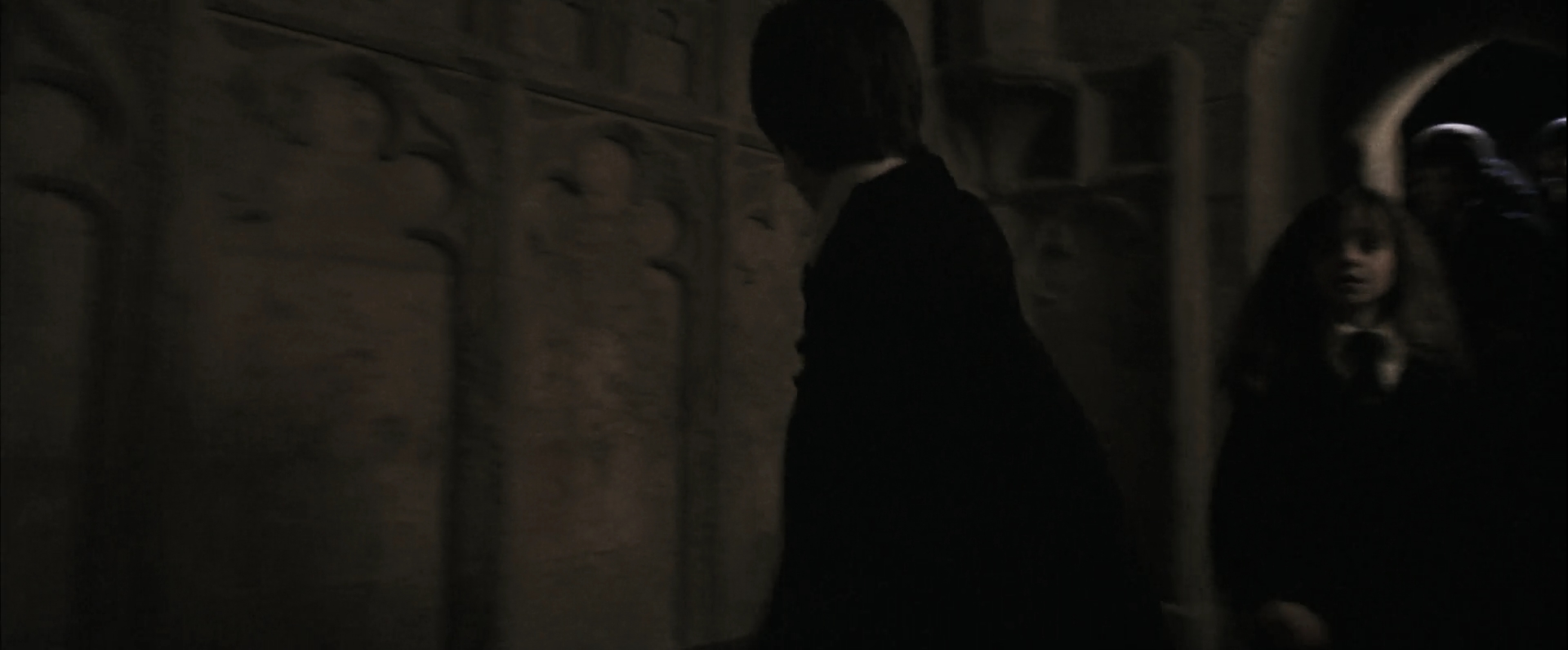 EmmaWatsonFan-dot-nl_HarryPotterandthePhilosophersStone0804.jpg EmmaWatsonFan-dot-nl_HarryPotterandthePhilosophersStone0804.jpg