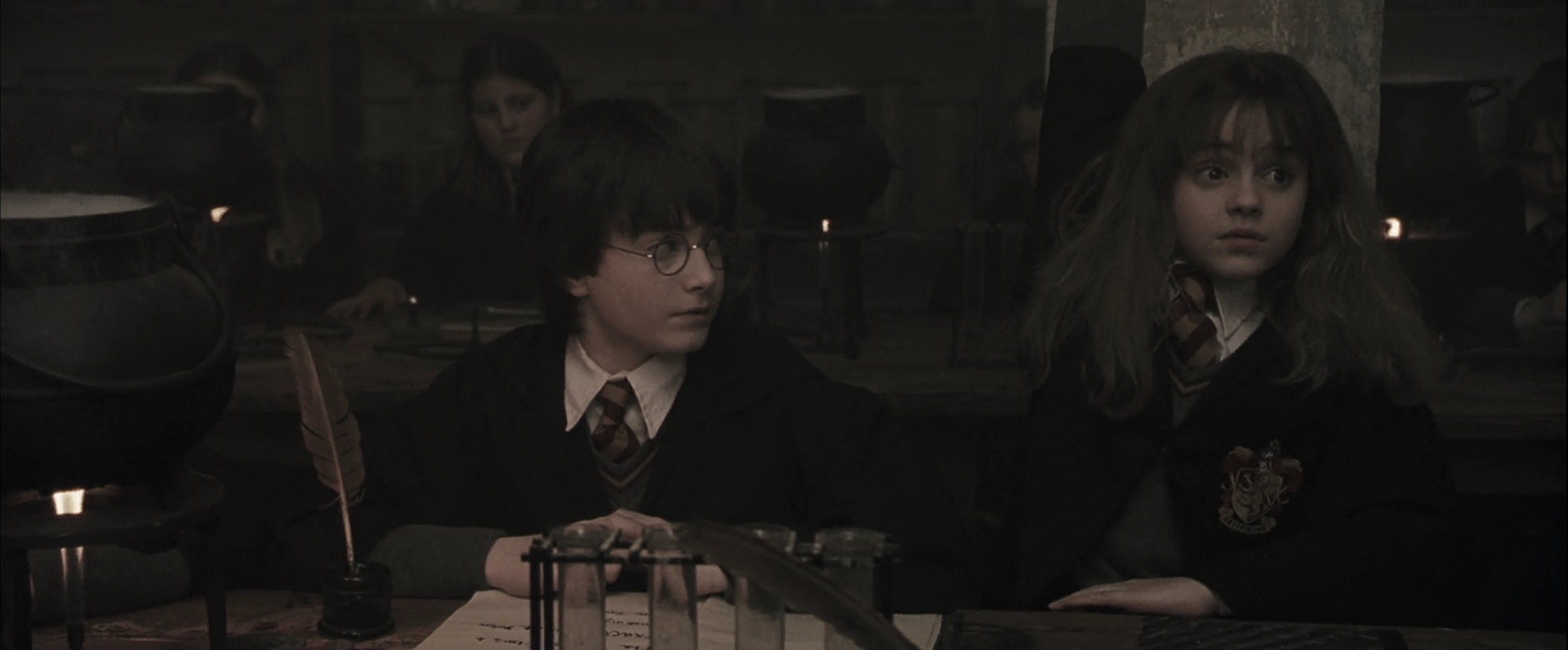 EmmaWatsonFan-dot-nl_HarryPotterandthePhilosophersStone1011.jpg EmmaWatsonFan-dot-nl_HarryPotterandthePhilosophersStone1011.jpg