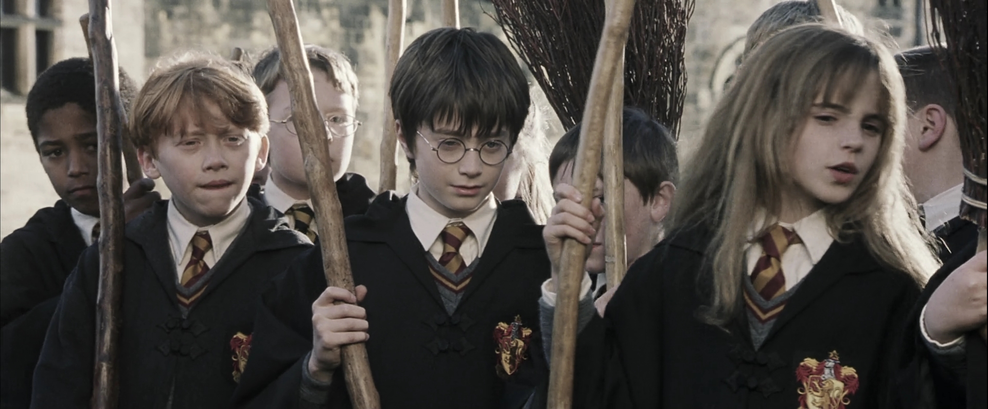 EmmaWatsonFan-dot-nl_HarryPotterandthePhilosophersStone1347.jpg