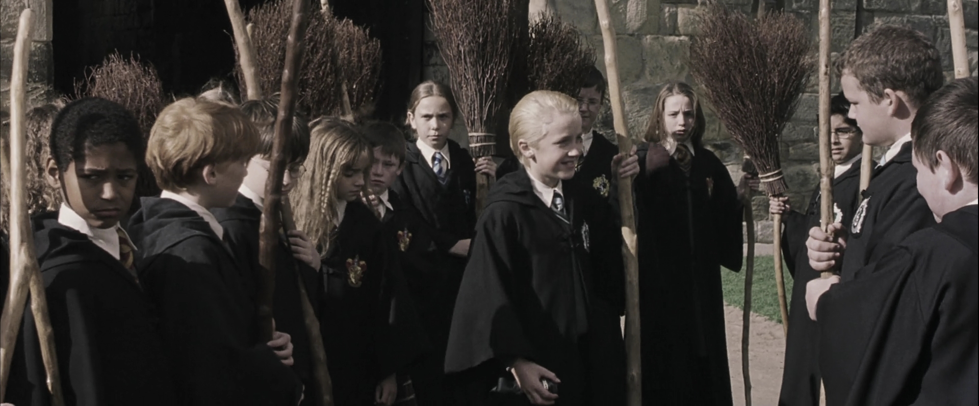 EmmaWatsonFan-dot-nl_HarryPotterandthePhilosophersStone1369.jpg