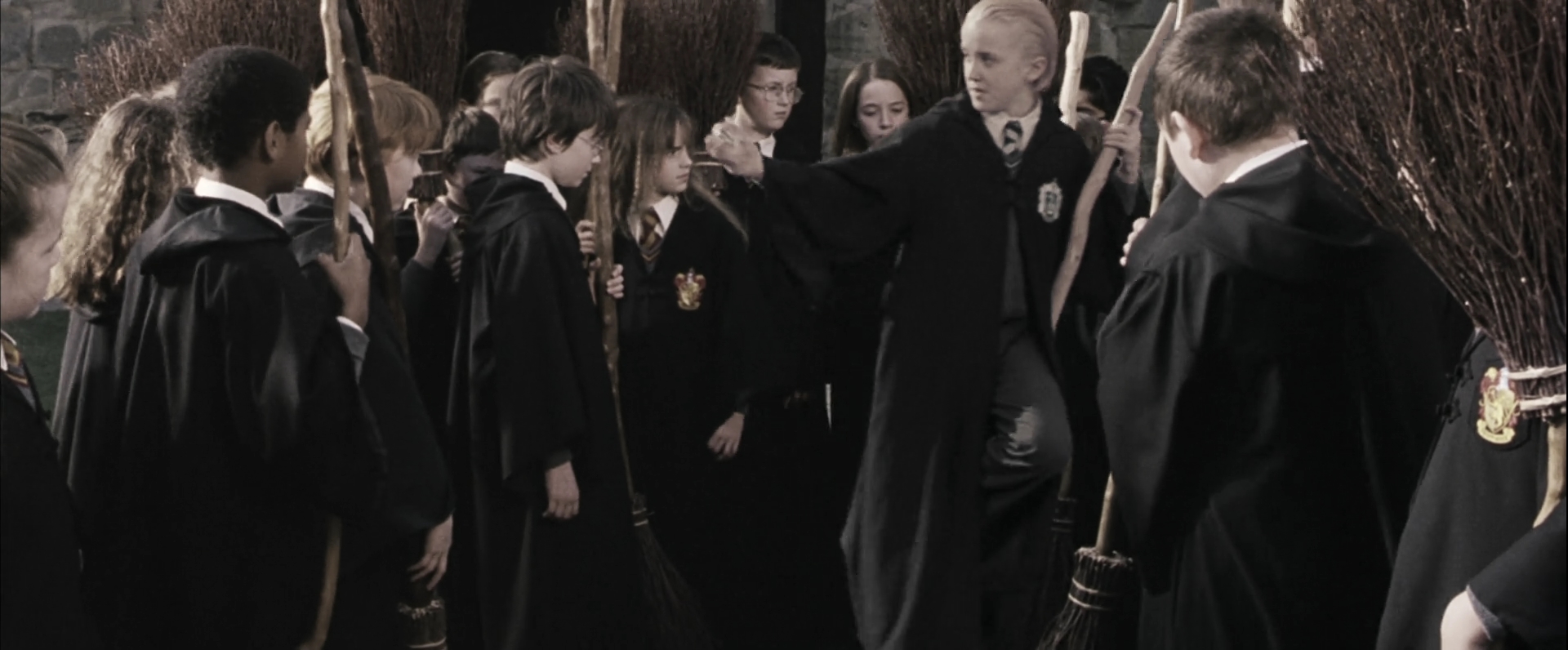EmmaWatsonFan-dot-nl_HarryPotterandthePhilosophersStone1384.jpg