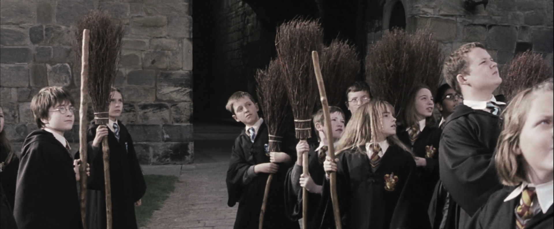 EmmaWatsonFan-dot-nl_HarryPotterandthePhilosophersStone1389.jpg