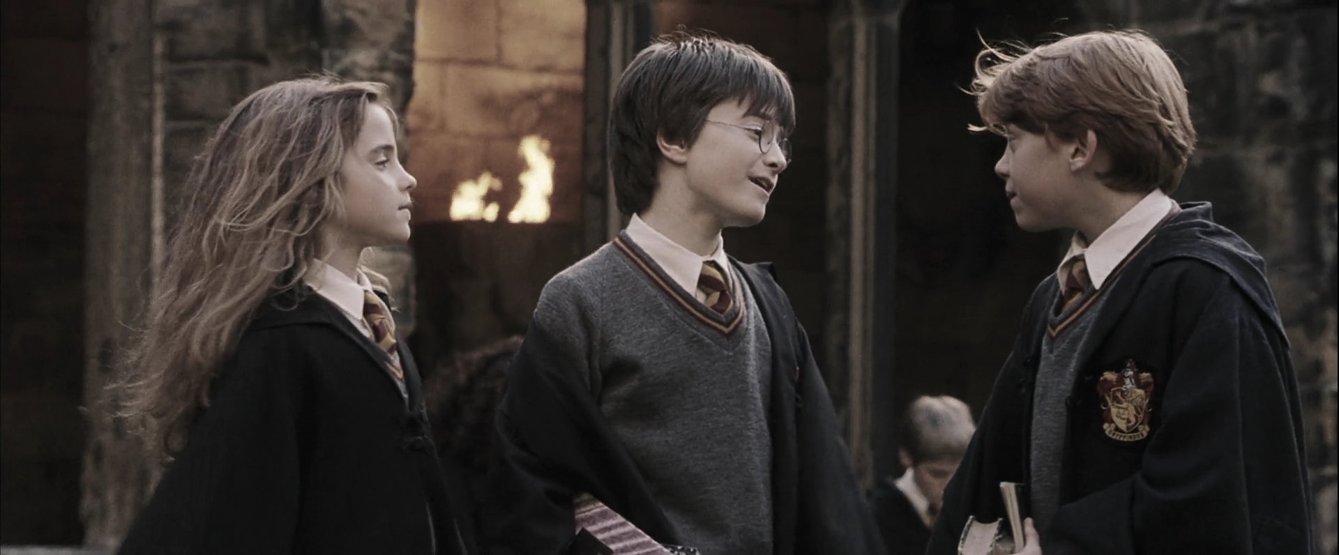 EmmaWatsonFan-dot-nl_HarryPotterandthePhilosophersStone1537.jpg EmmaWatsonFan-dot-nl_HarryPotterandthePhilosophersStone1537.jpg