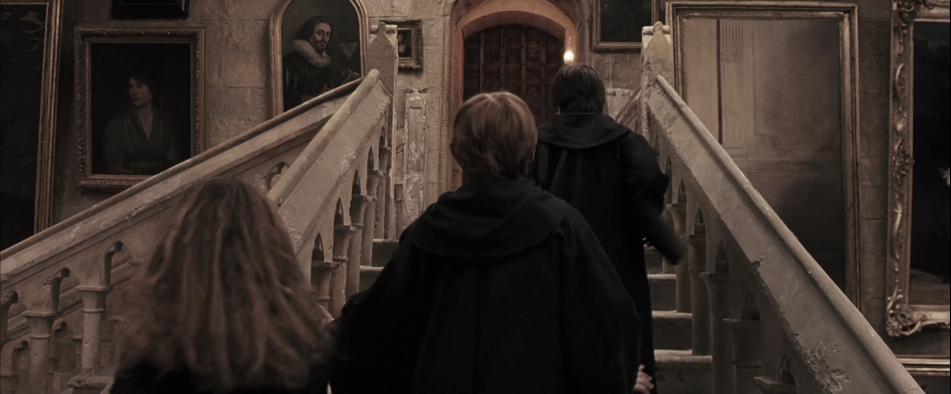 EmmaWatsonFan-dot-nl_HarryPotterandthePhilosophersStone1582.jpg EmmaWatsonFan-dot-nl_HarryPotterandthePhilosophersStone1582.jpg