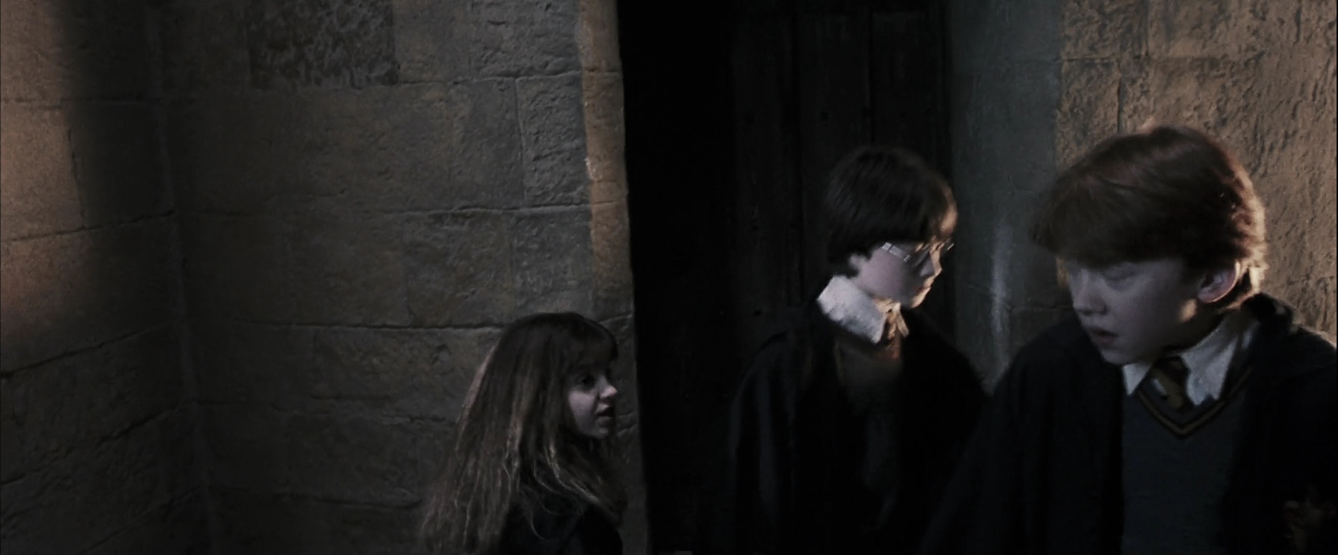EmmaWatsonFan-dot-nl_HarryPotterandthePhilosophersStone1700.jpg