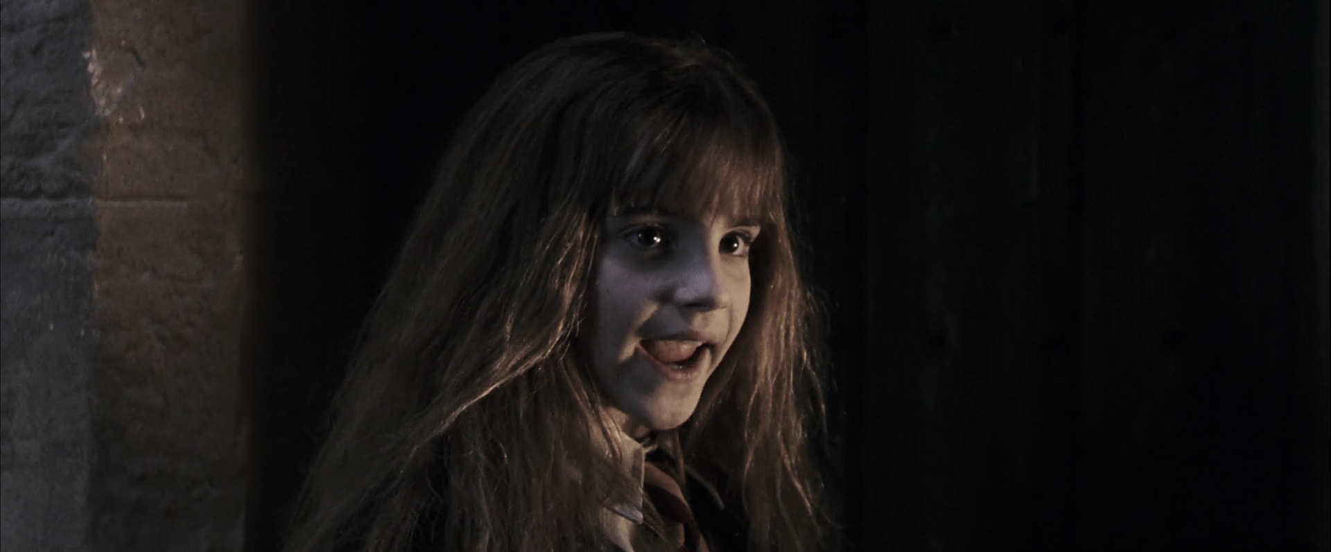 EmmaWatsonFan-dot-nl_HarryPotterandthePhilosophersStone1704.jpg EmmaWatsonFan-dot-nl_HarryPotterandthePhilosophersStone1704.jpg