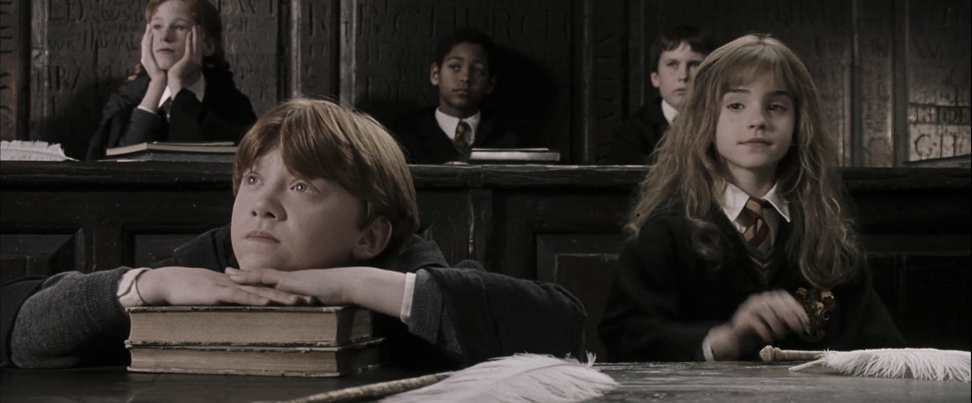 EmmaWatsonFan-dot-nl_HarryPotterandthePhilosophersStone1861.jpg EmmaWatsonFan-dot-nl_HarryPotterandthePhilosophersStone1861.jpg