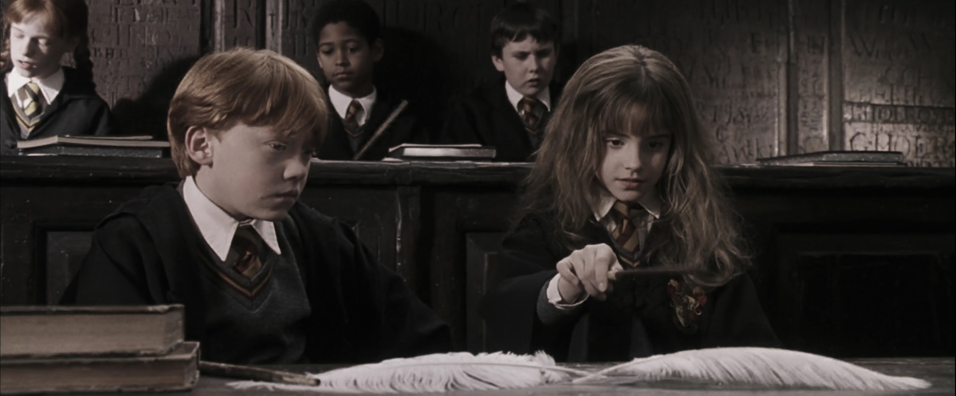 EmmaWatsonFan-dot-nl_HarryPotterandthePhilosophersStone1910.jpg EmmaWatsonFan-dot-nl_HarryPotterandthePhilosophersStone1910.jpg