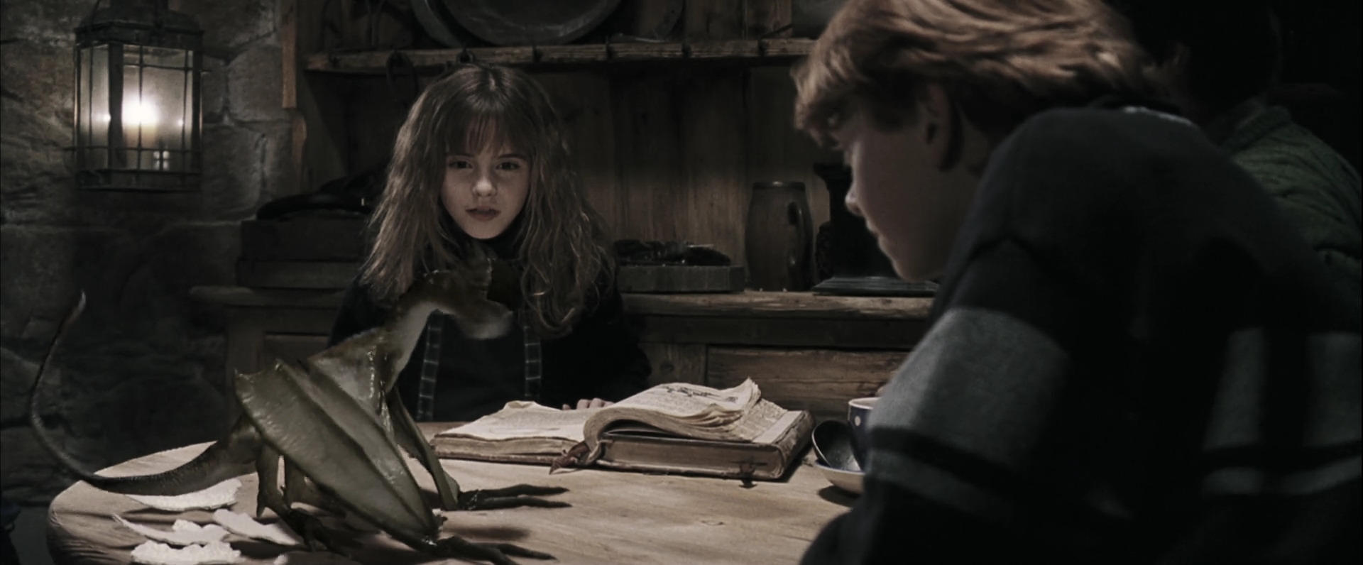 EmmaWatsonFan-dot-nl_HarryPotterandthePhilosophersStone4042.jpg EmmaWatsonFan-dot-nl_HarryPotterandthePhilosophersStone4042.jpg