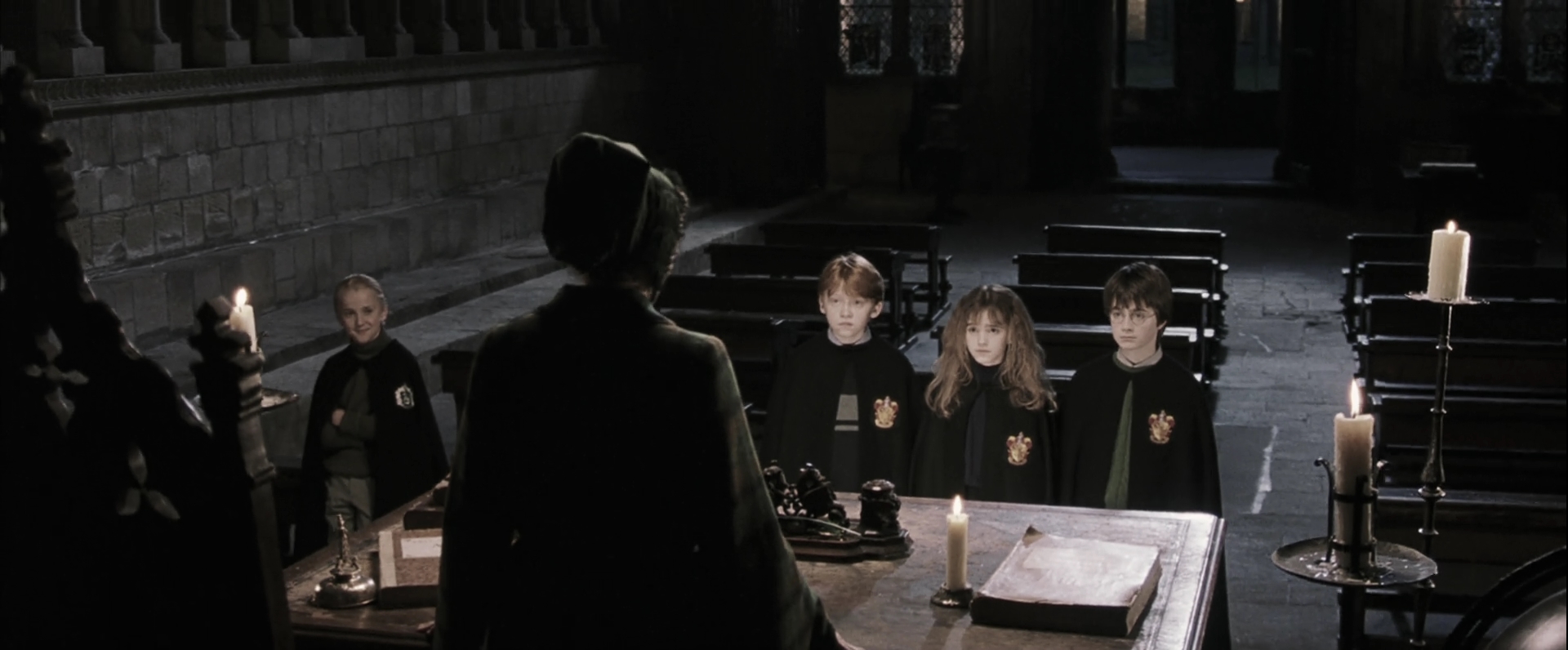 EmmaWatsonFan-dot-nl_HarryPotterandthePhilosophersStone4120.jpg EmmaWatsonFan-dot-nl_HarryPotterandthePhilosophersStone4120.jpg