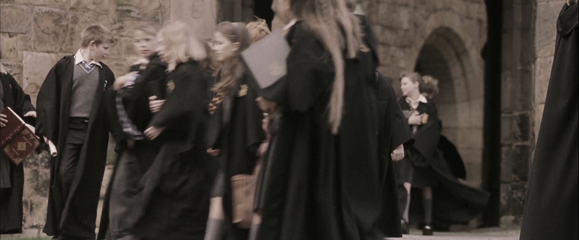 EmmaWatsonFan-dot-nl_HarryPotterandthePhilosophersStone4602.jpg EmmaWatsonFan-dot-nl_HarryPotterandthePhilosophersStone4602.jpg