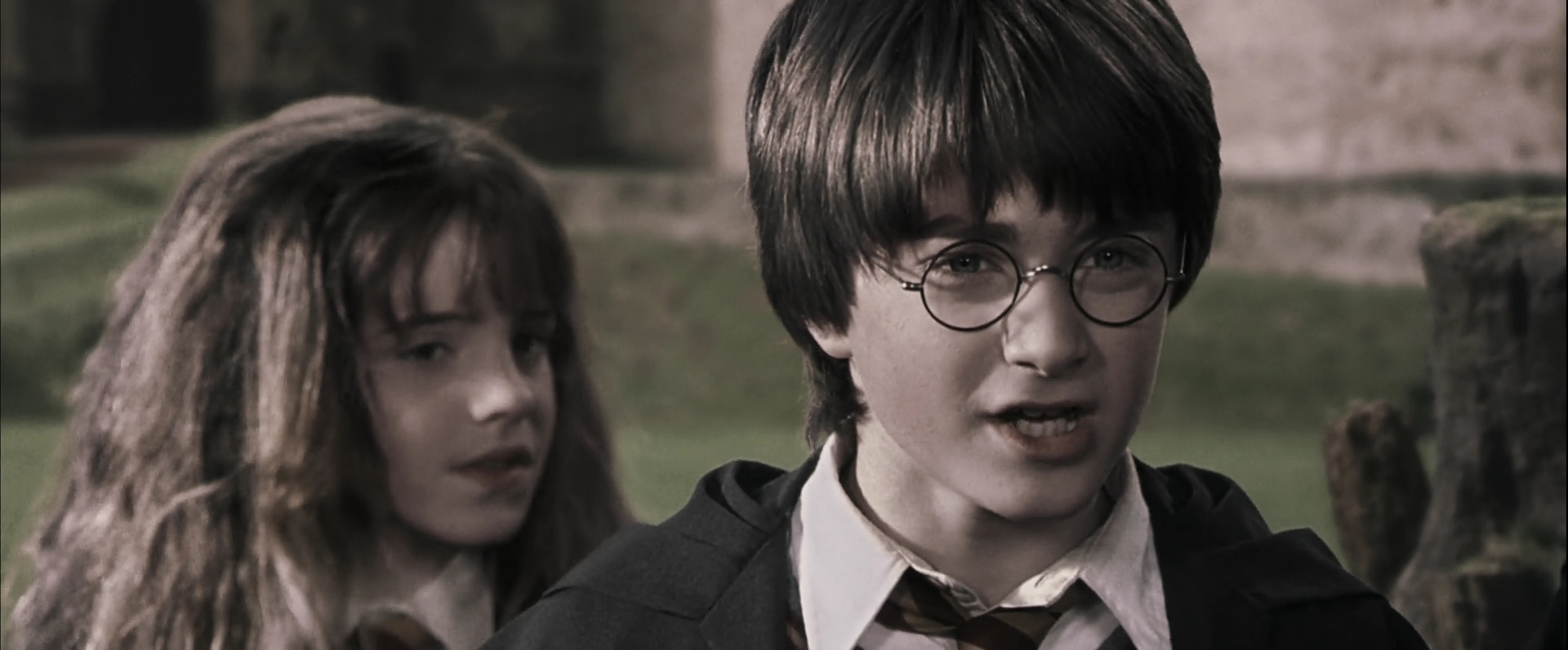 EmmaWatsonFan-dot-nl_HarryPotterandthePhilosophersStone4652.jpg EmmaWatsonFan-dot-nl_HarryPotterandthePhilosophersStone4652.jpg