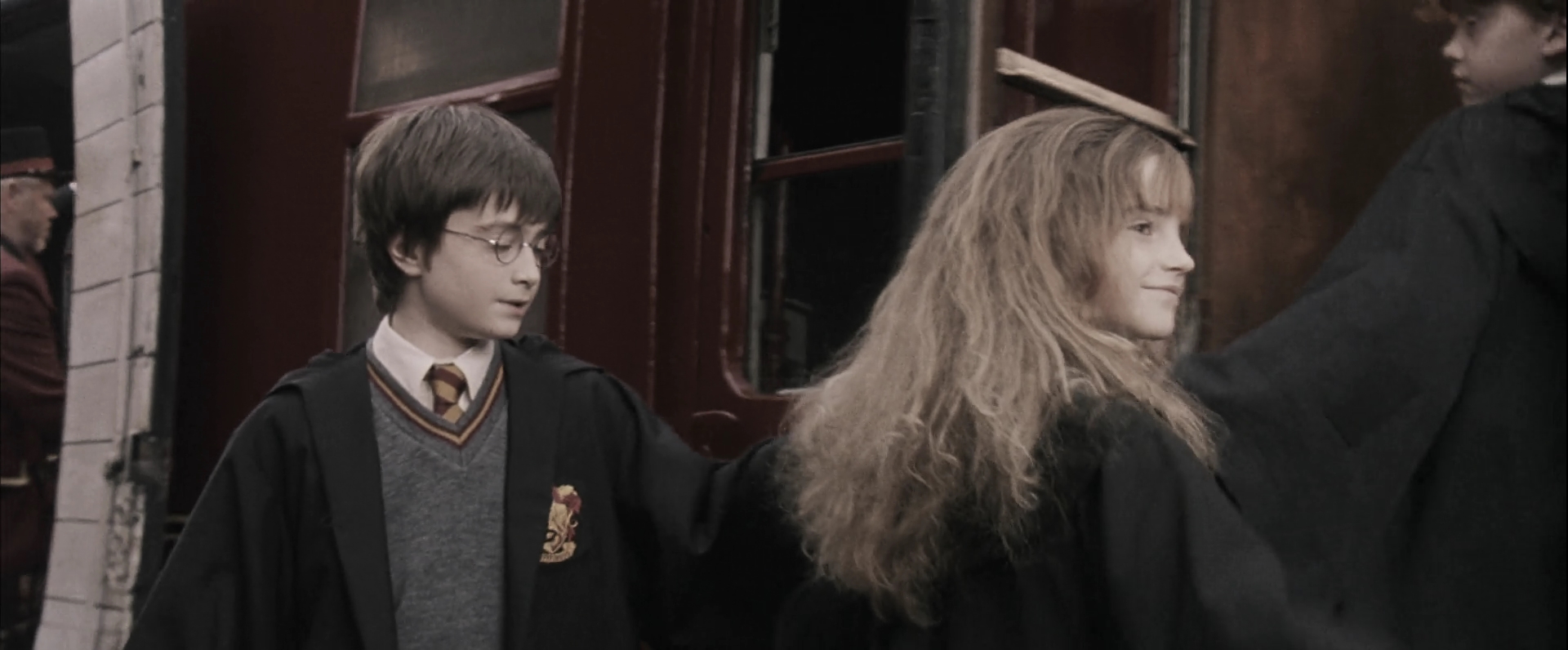 EmmaWatsonFan-dot-nl_HarryPotterandthePhilosophersStone6447.jpg