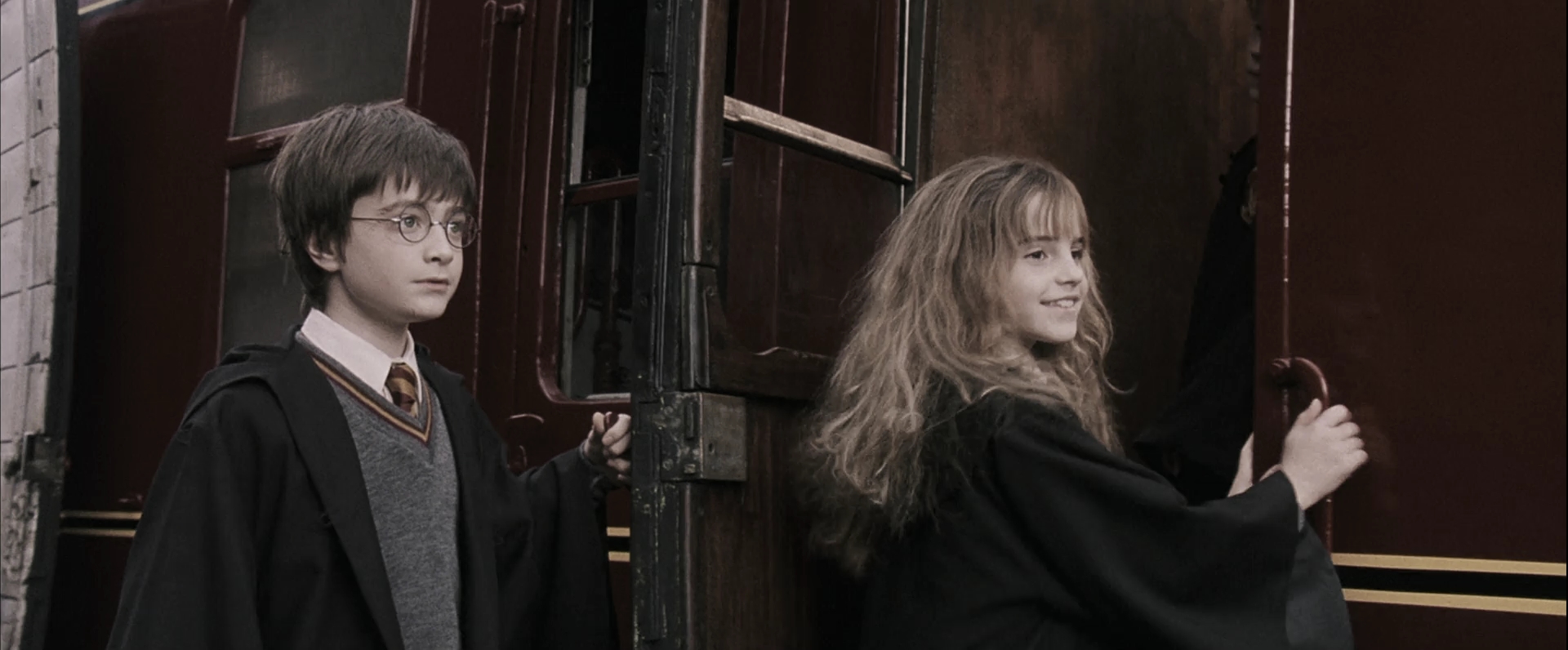 EmmaWatsonFan-dot-nl_HarryPotterandthePhilosophersStone6450.jpg