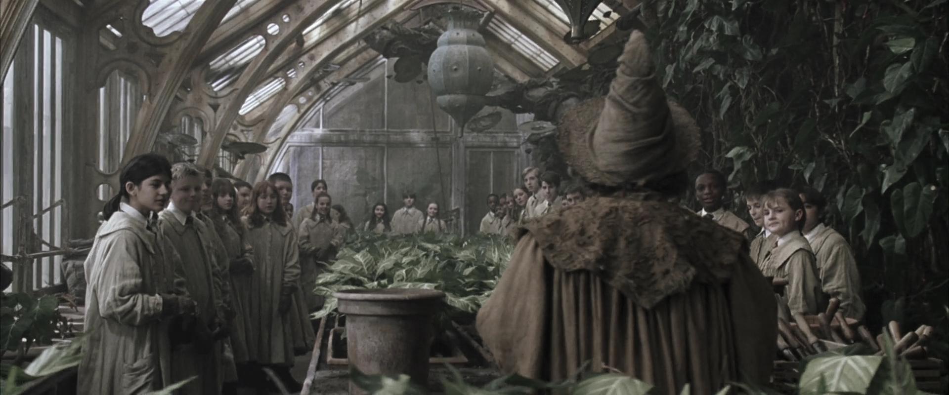 EmmaWatsonFan-dot-nl_HarryPotterandtheChamberOfSecrets0834.jpg