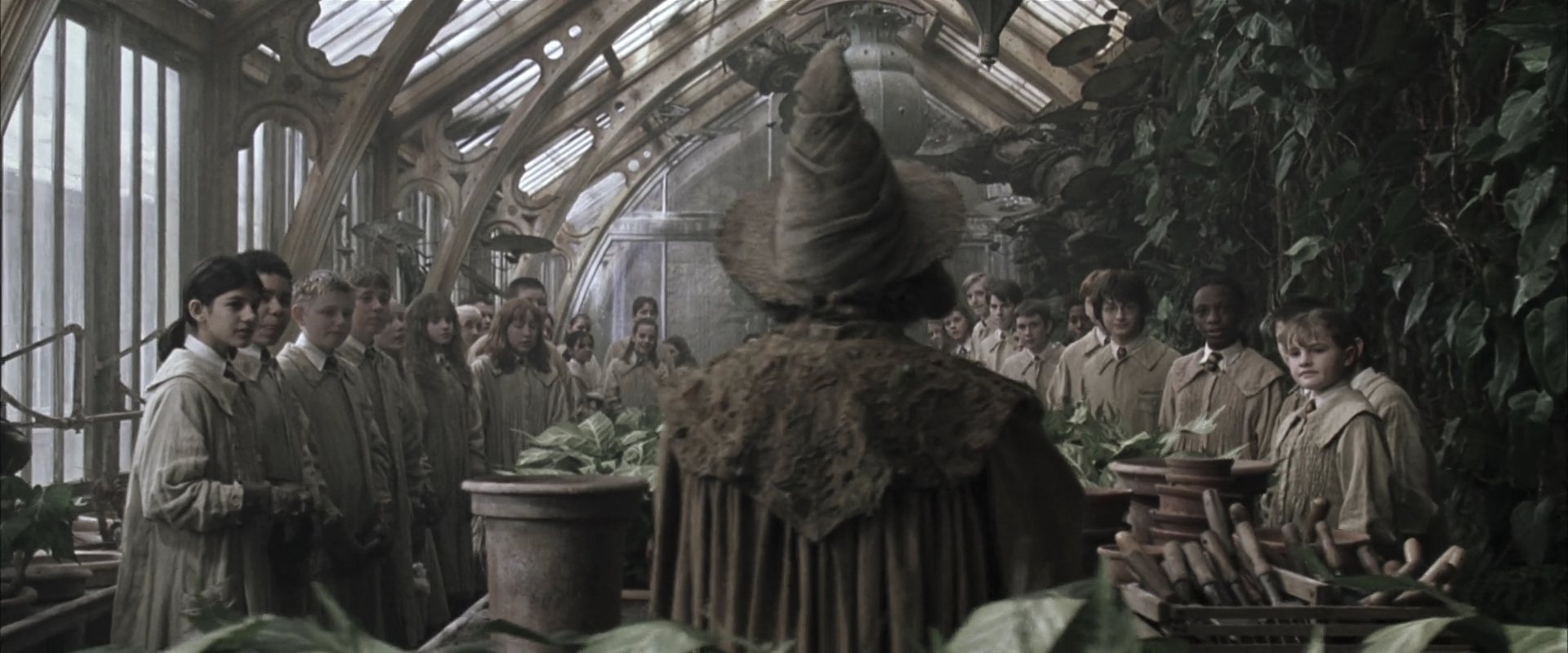 EmmaWatsonFan-dot-nl_HarryPotterandtheChamberOfSecrets0835.jpg