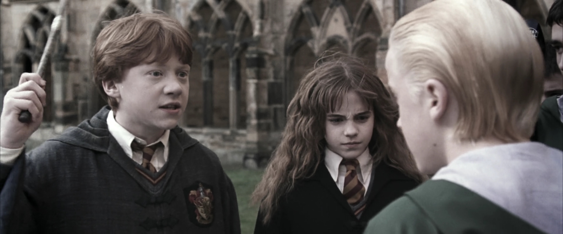 EmmaWatsonFan-dot-nl_HarryPotterandtheChamberOfSecrets1284.jpg