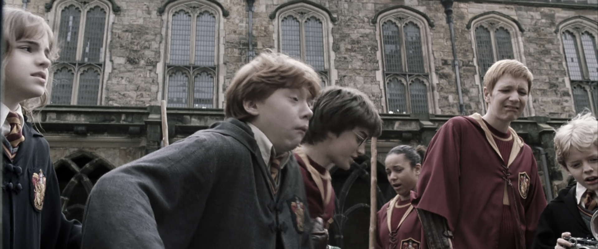 EmmaWatsonFan-dot-nl_HarryPotterandtheChamberOfSecrets1312.jpg EmmaWatsonFan-dot-nl_HarryPotterandtheChamberOfSecrets1312.jpg