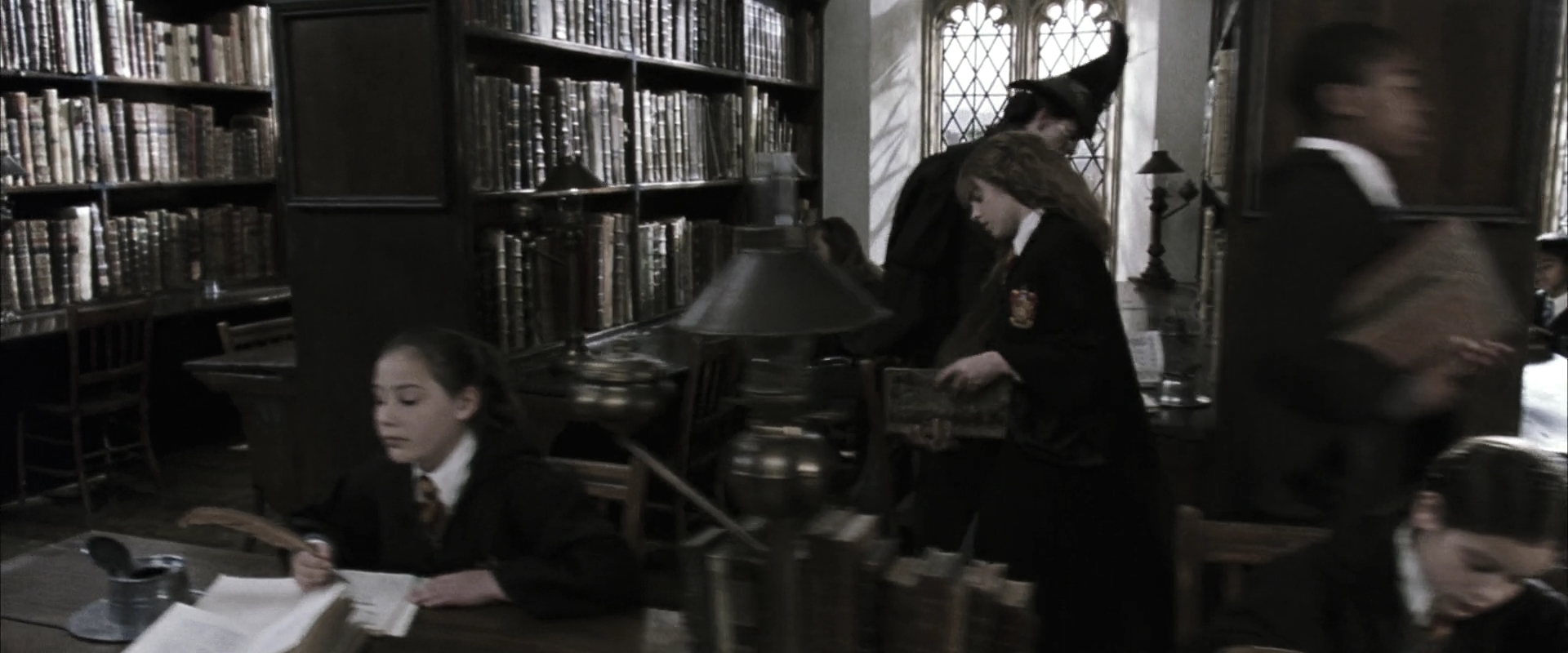 EmmaWatsonFan-dot-nl_HarryPotterandtheChamberOfSecrets2043.jpg