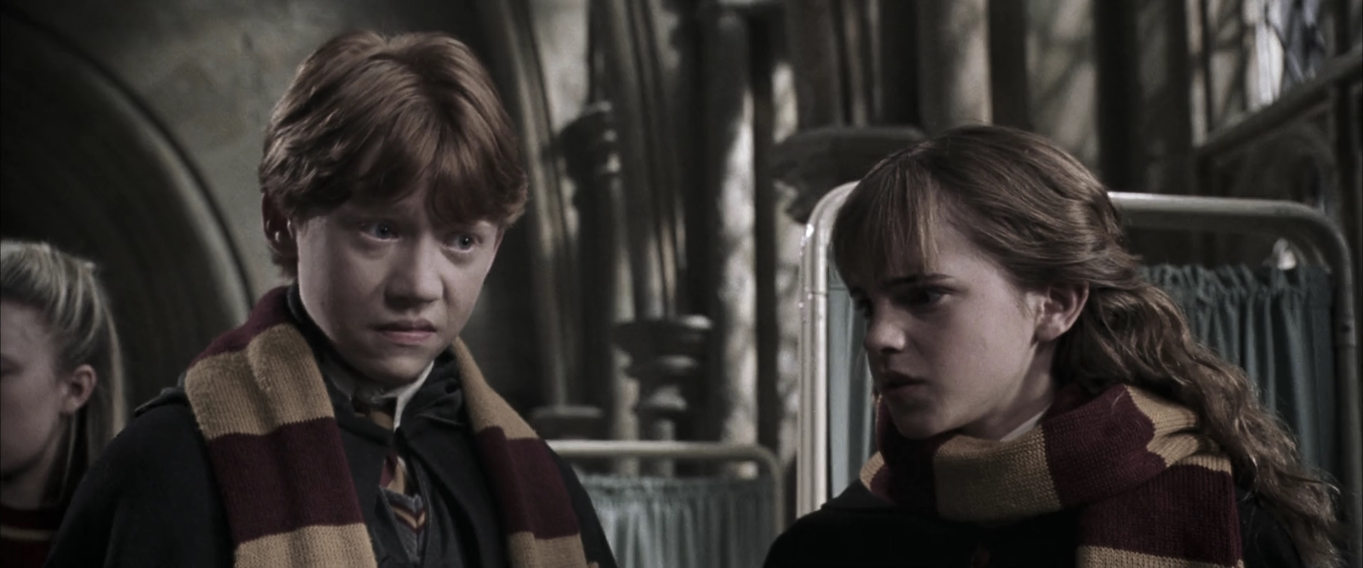 EmmaWatsonFan-dot-nl_HarryPotterandtheChamberOfSecrets2442.jpg