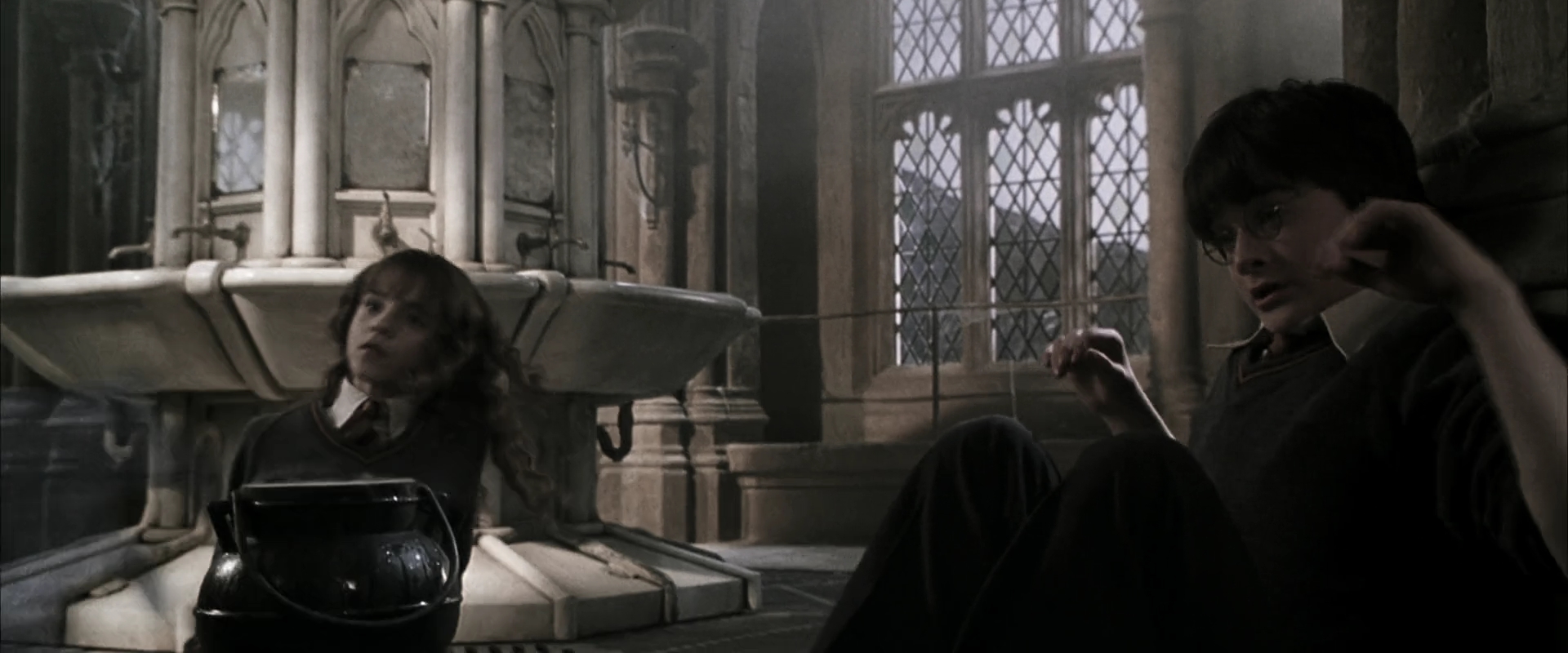 EmmaWatsonFan-dot-nl_HarryPotterandtheChamberOfSecrets2733.jpg EmmaWatsonFan-dot-nl_HarryPotterandtheChamberOfSecrets2733.jpg