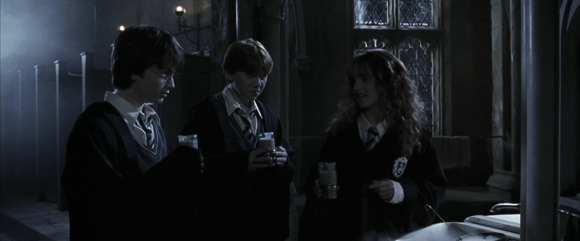 EmmaWatsonFan-dot-nl_HarryPotterandtheChamberOfSecrets3643.jpg
