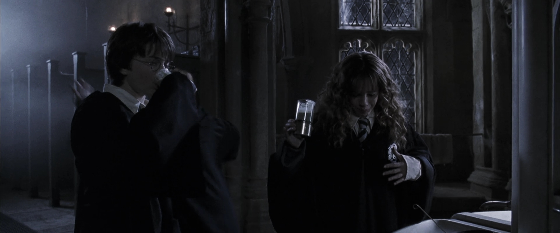 EmmaWatsonFan-dot-nl_HarryPotterandtheChamberOfSecrets3663.jpg