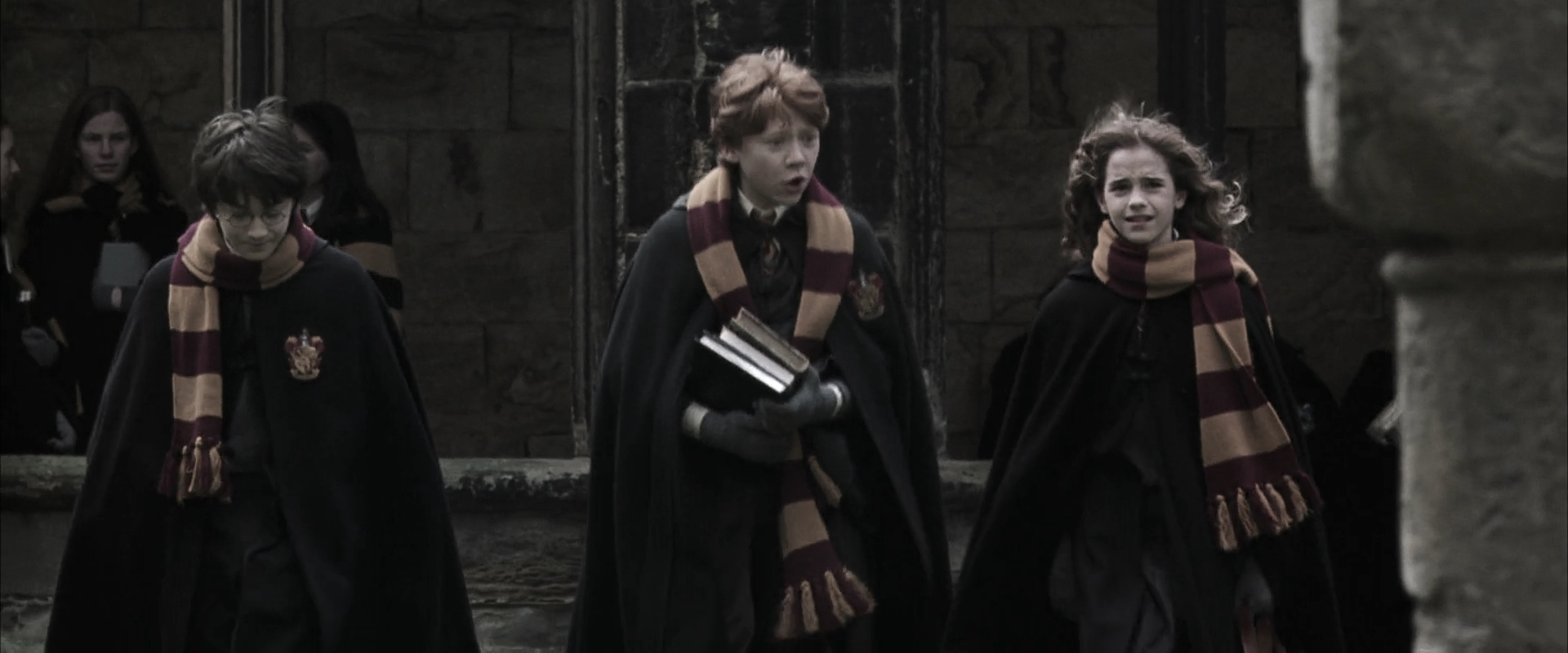 EmmaWatsonFan-dot-nl_HarryPotterandtheChamberOfSecrets4450.jpg