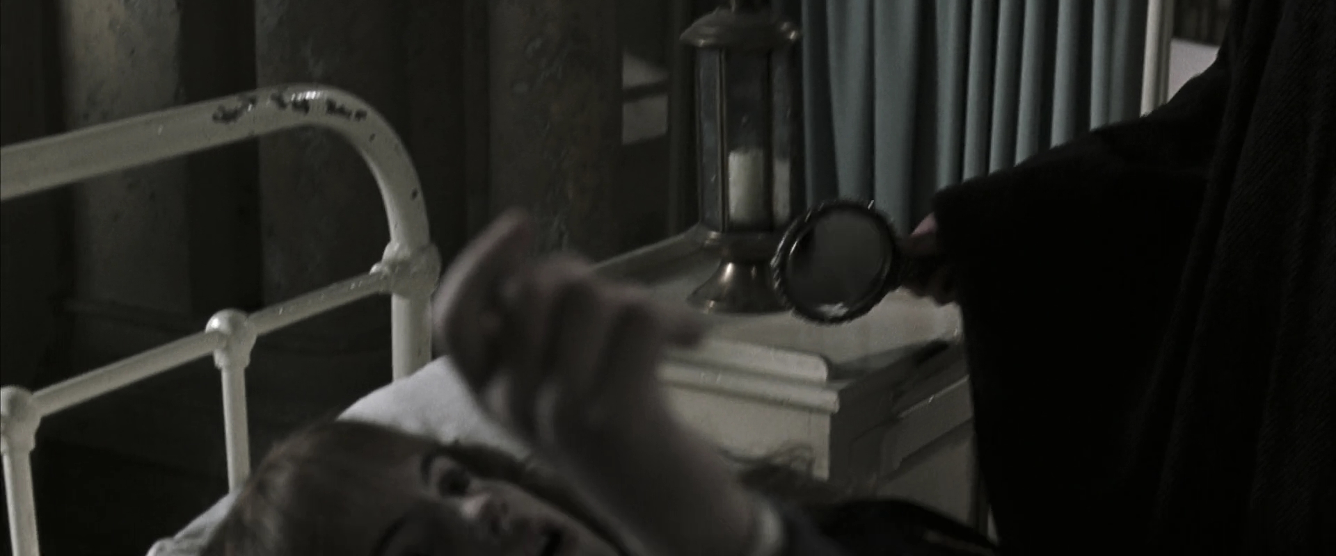 EmmaWatsonFan-dot-nl_HarryPotterandtheChamberOfSecrets4603.jpg EmmaWatsonFan-dot-nl_HarryPotterandtheChamberOfSecrets4603.jpg