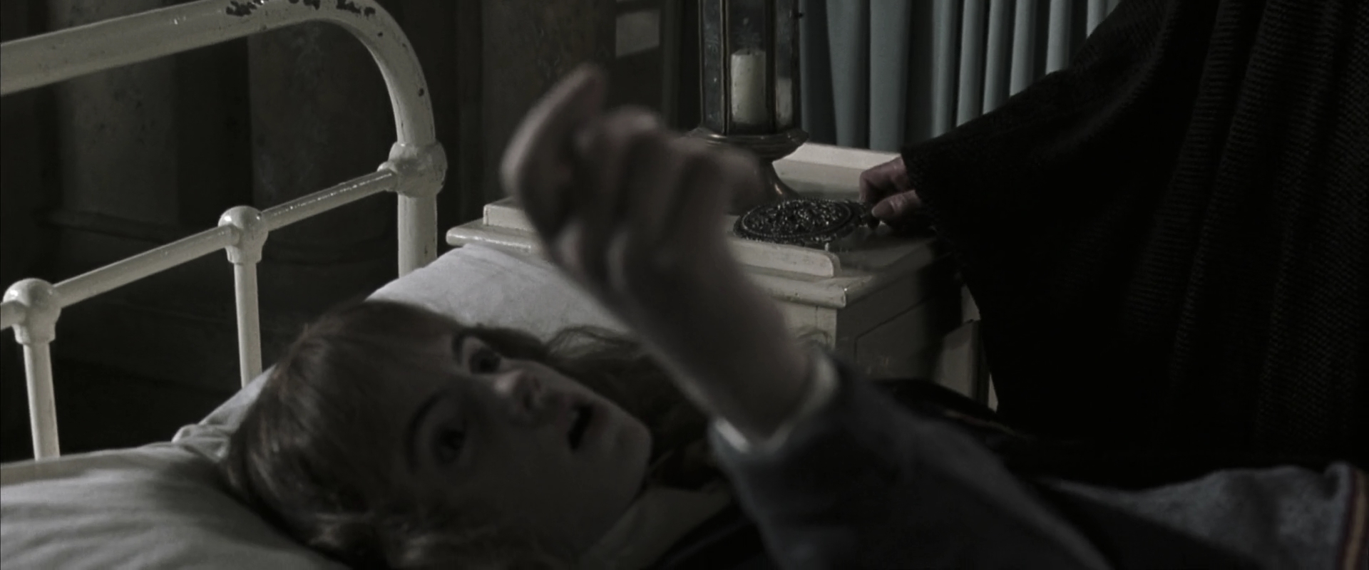 EmmaWatsonFan-dot-nl_HarryPotterandtheChamberOfSecrets4611.jpg EmmaWatsonFan-dot-nl_HarryPotterandtheChamberOfSecrets4611.jpg