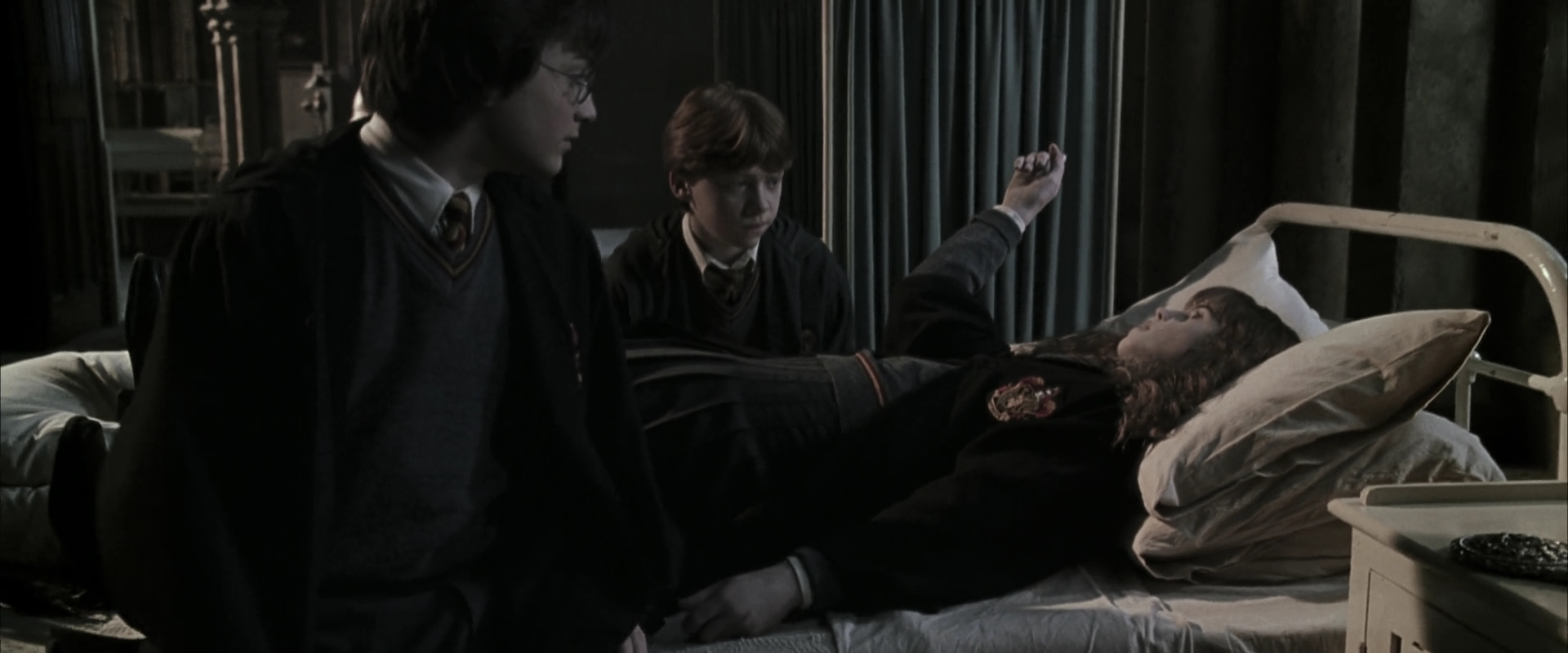 EmmaWatsonFan-dot-nl_HarryPotterandtheChamberOfSecrets5470.jpg EmmaWatsonFan-dot-nl_HarryPotterandtheChamberOfSecrets5470.jpg