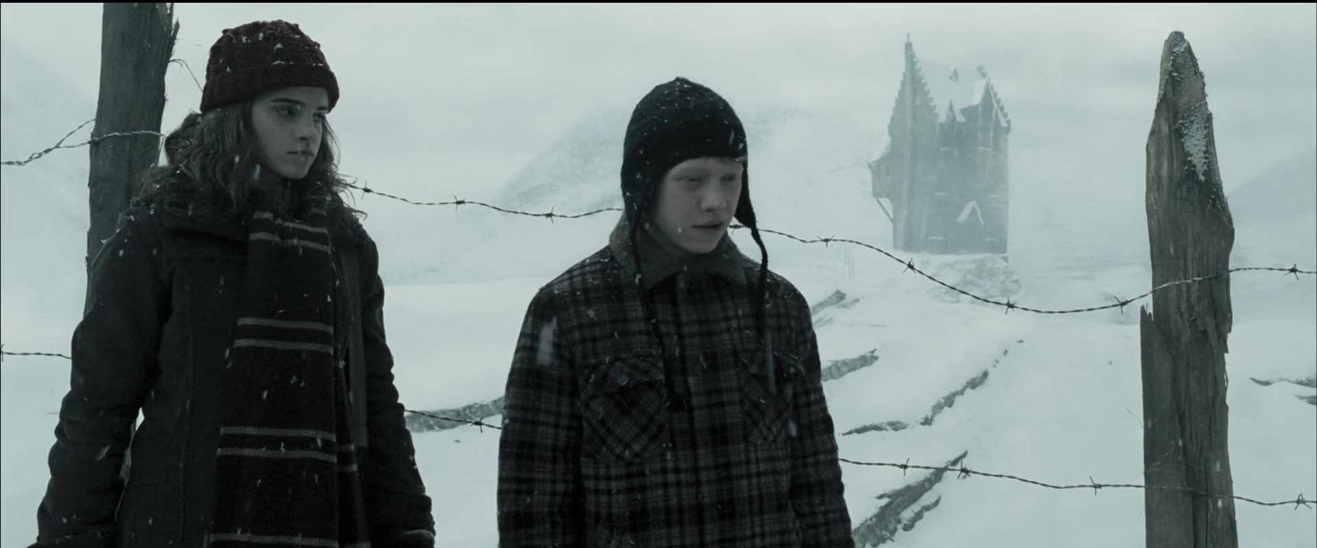 EmmaWatsonFan_dot_nl-HarryPotterAndThePrisonerOfAzkaban2722.jpg EmmaWatsonFan_dot_nl-HarryPotterAndThePrisonerOfAzkaban2722.jpg